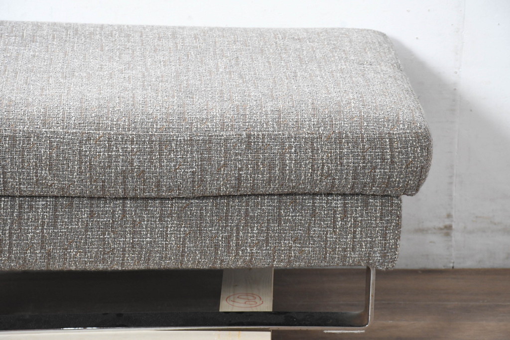 中古　BoConcept(ボーコンセプト)　モダンで落ち着いた雰囲気のオットマン(椅子、イス、スツール、北欧)(R-084405)