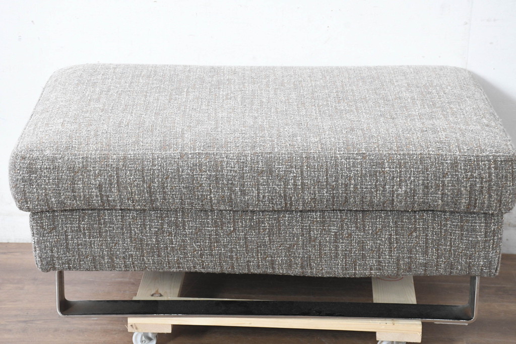 中古　BoConcept(ボーコンセプト)　モダンで落ち着いた雰囲気のオットマン(椅子、イス、スツール、北欧)(R-084405)