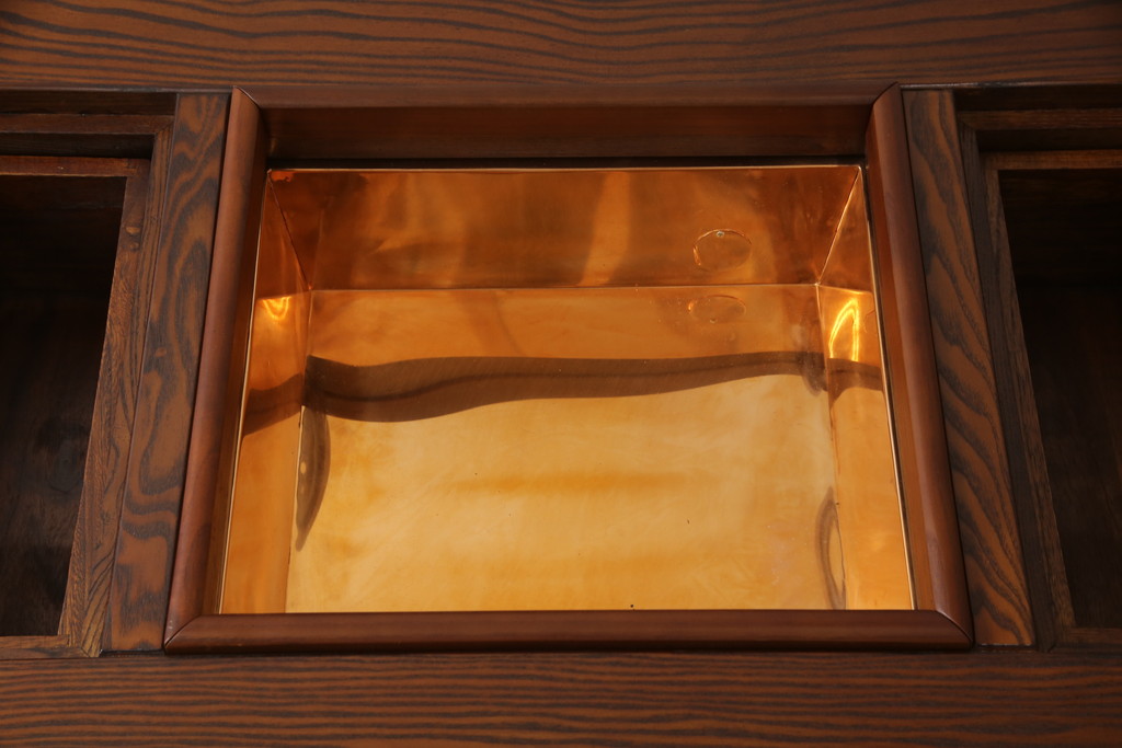 中古　未使用新古品　ニレ材　2wayでフレキシブルに使える囲炉裏テーブル(ダイニングテーブル、火鉢、リビングテーブル)(R-058772)