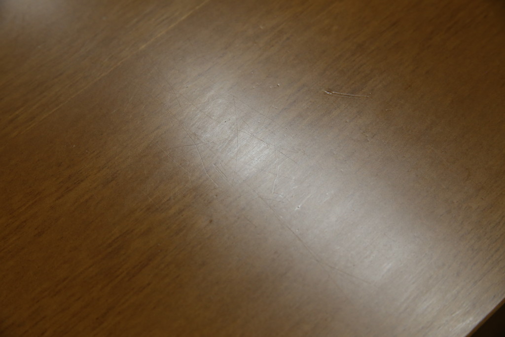 中古　美品　カリモク家具(karimoku)　Chitano(チターノ)　収納力と美しさを兼ね備えたサイドキャビネット(サイドボード、収納棚、戸棚)(R-083223)
