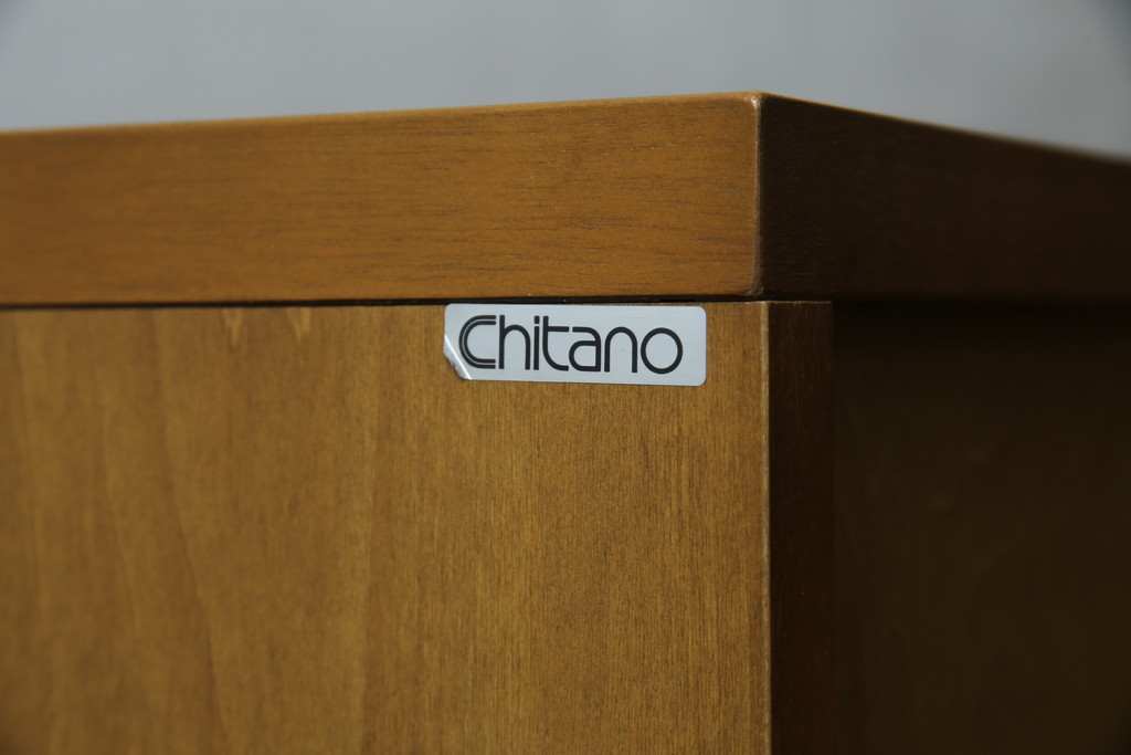 中古　美品　カリモク家具(karimoku)　Chitano(チターノ)　収納力と美しさを兼ね備えたサイドキャビネット(サイドボード、収納棚、戸棚)(R-083223)
