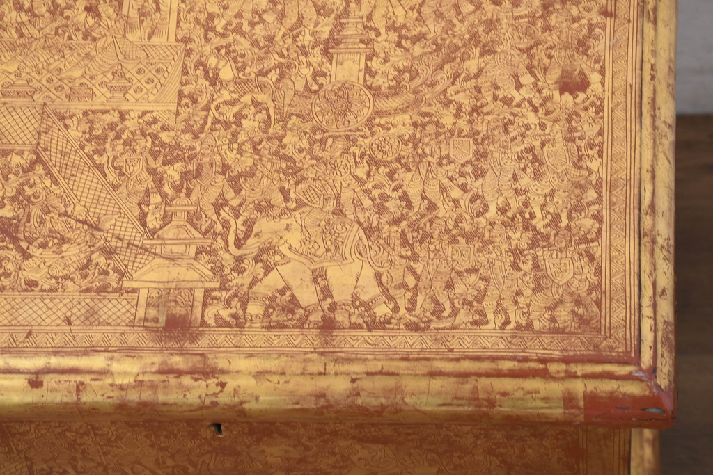 アンティーク　東南アジア美術　タイ?　ビルマ?　工芸品　戦士と寺院建築が全面に描かれた精細な彫刻入りのブランケットボックス(木箱、コファー、収納箱)(R-082431)