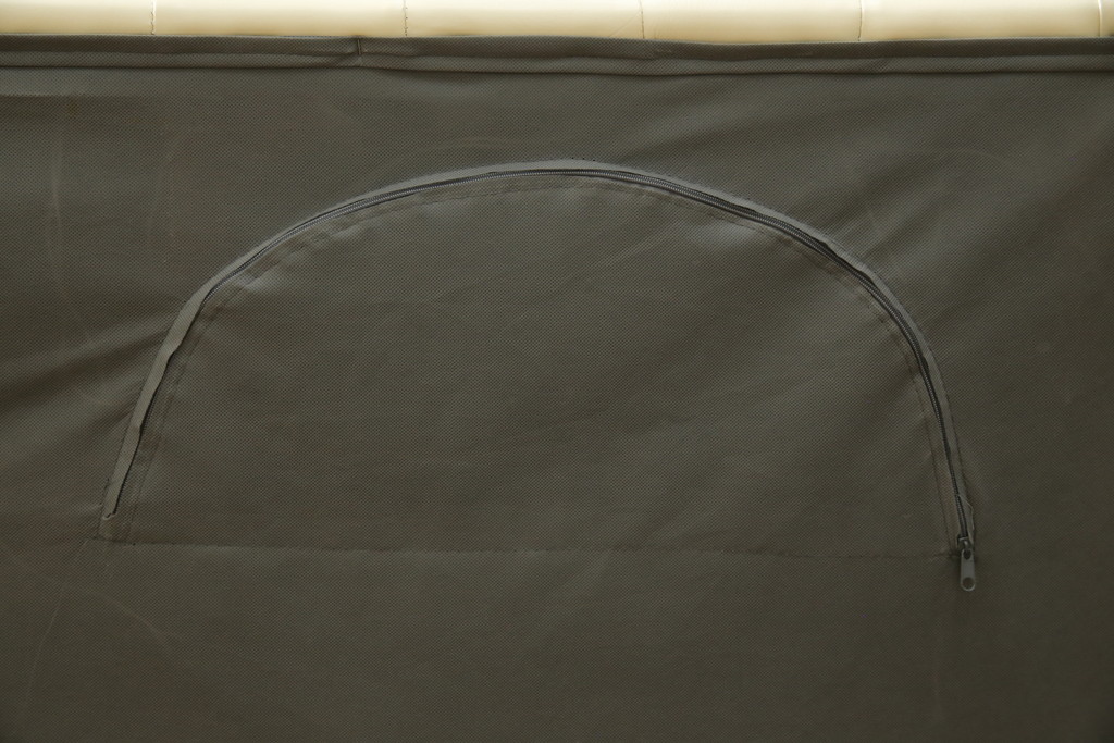 中古　超美品　ほぼ新品　入手困難商品　SUNTON(サントン)社　Huntington(ハンティントン)シリーズ　本革(レザー)　上質な空間づくりに取り入れたいチェスターフィールドソファ(2P、2.5P、3P、2人掛け、2.5人掛け、3人掛け)(R-082055)