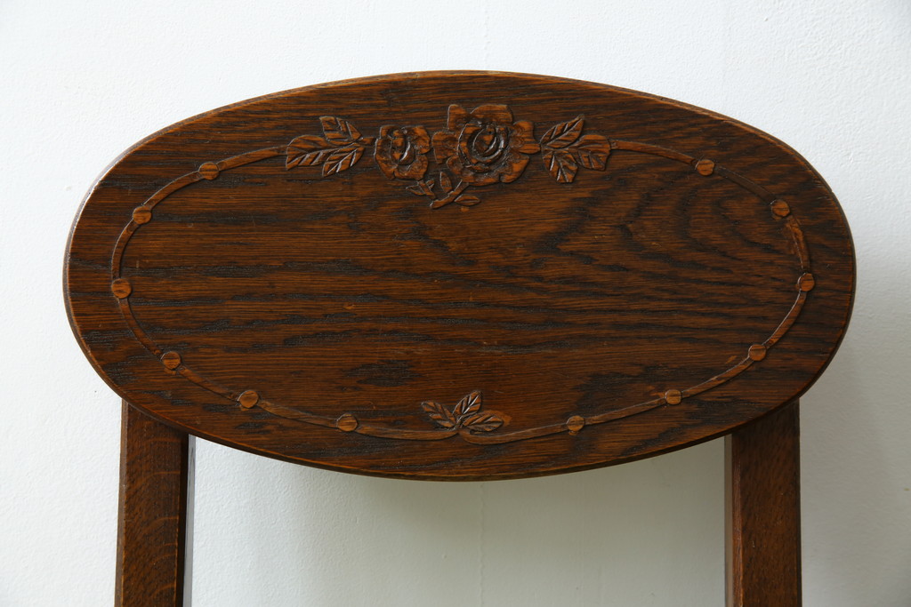 中古　三越家具(現カントリーハウス)　Brugge(ブルージュ)　オーク材　クラシカルな雰囲気漂うドレッサーとチェアのセット(化粧台、鏡台、ミラー、イス、椅子)(R-079202)