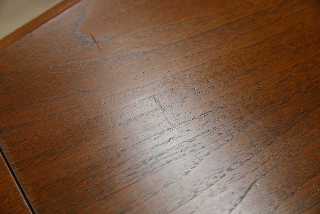 中古　DREXEL HERITAGE(ドレクセルヘリテイジ)　Touraine(ツーレイン)シリーズ　クラシックなデザインがステキなドレッサー(デスク、テーブル、机)(R-068587)