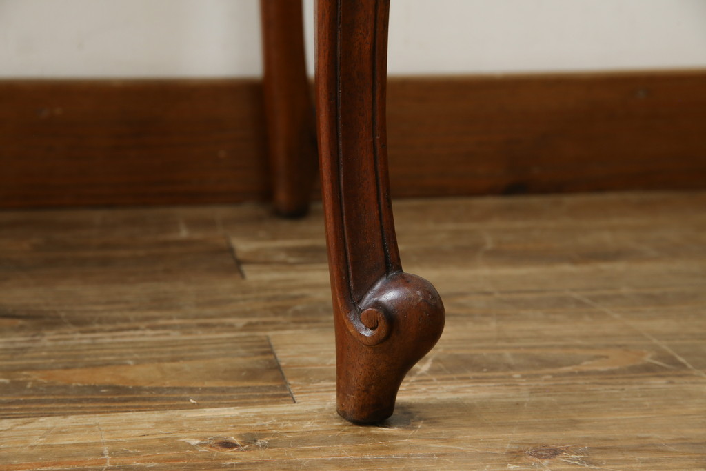 中古　DREXEL HERITAGE(ドレクセルヘリテイジ)　Touraine(ツーレイン)シリーズ　クラシックなデザインがステキなドレッサー(デスク、テーブル、机)(R-068587)