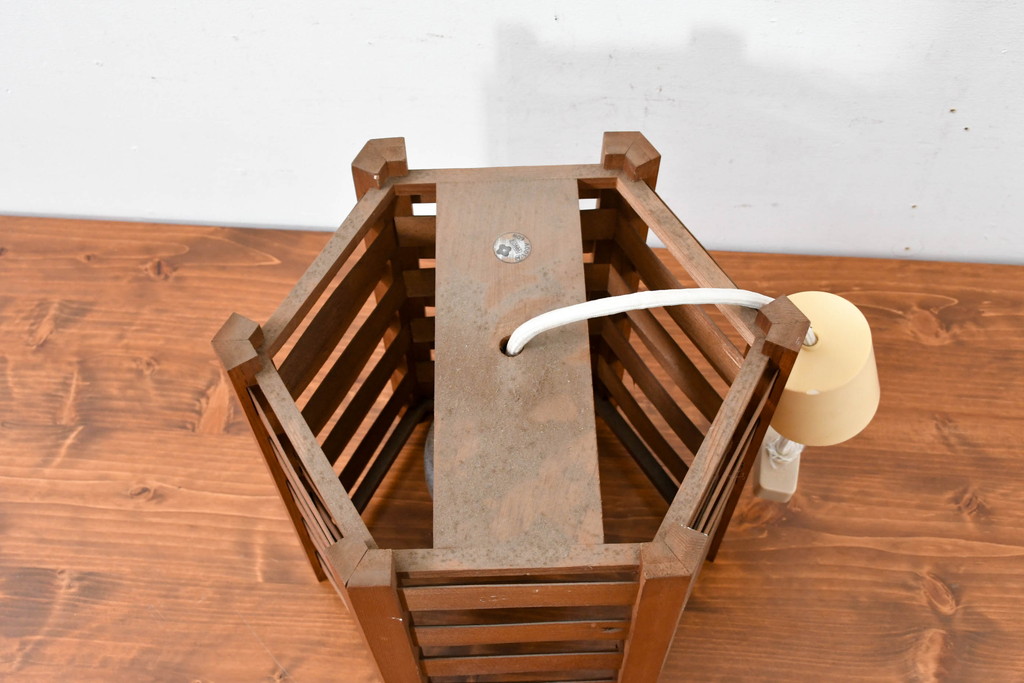和製ビンテージ　希少な廃番品　大和照明製作所　杉材　落ち着いた空間を演出する六角形デザインの天井照明(ペンダントライト、吊り下げ照明、シェード、電笠、ヴィンテージ)(R-084346)