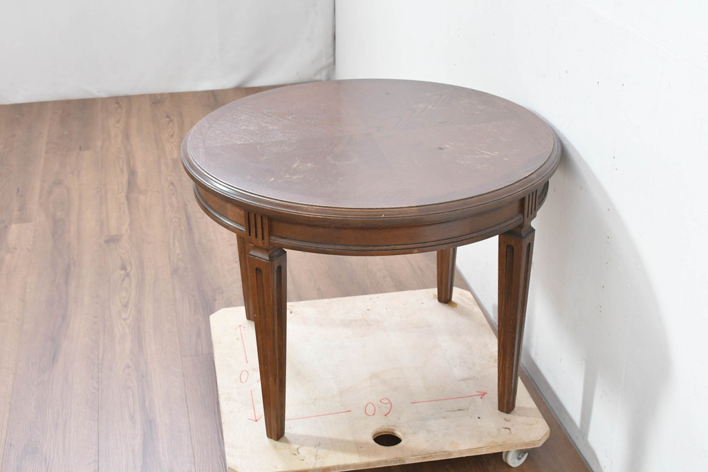 中古　カリモク家具(karimoku)　ドマーニ(domani)　クイーンズライフ(QUEENS LIFE)　クラシカルモダンな雰囲気漂うリビングテーブル(ローテーブル、センターテーブル、ラウンドテーブル、丸テーブル)(定価約17万円)(R-084319)