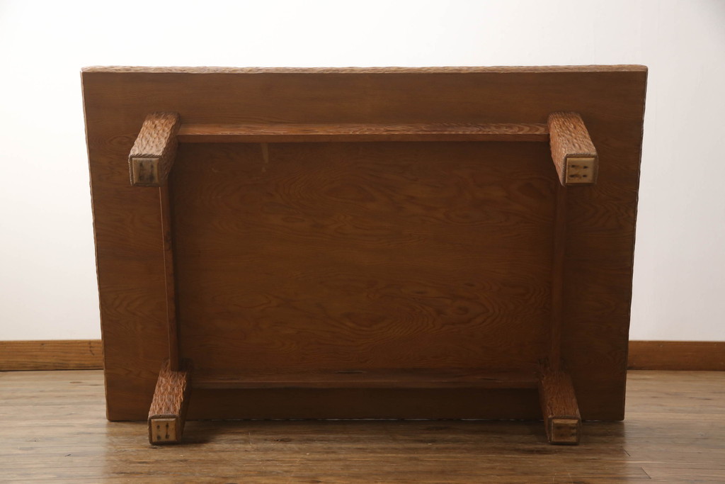 中古　民芸家具　屋久杉　シンプルなデザインで馴染みやすい座卓(ローテーブル、センターテーブル)(R-058116)