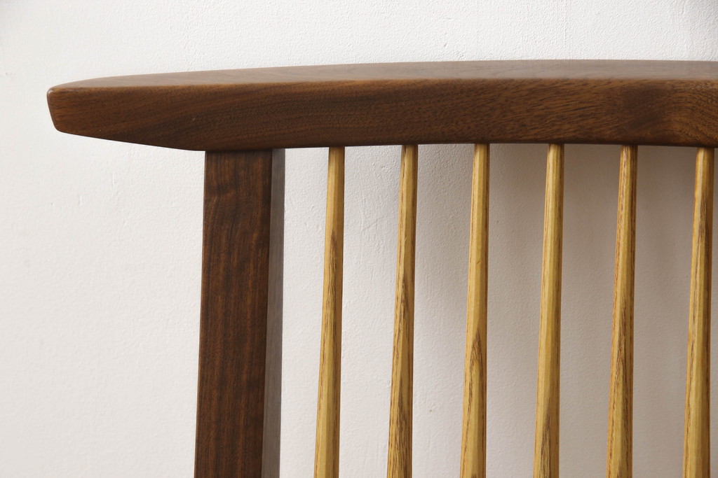 中古　ジョージナカシマ　桜製作所　コノイドチェア(CONOID CHAIR)　CN101　スタイリッシュな佇まいのサイドチェア(ジョージ・ナカシマ、板座チェア、ダイニングチェア、椅子、イス)(R-068179)
