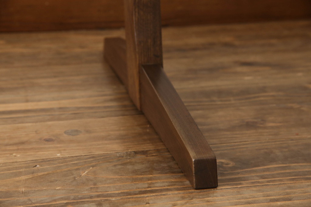 中古　ジョージナカシマ　桜製作所　コノイドチェア(CONOID CHAIR)　CN101　スタイリッシュな佇まいのサイドチェア(ジョージ・ナカシマ、板座チェア、ダイニングチェア、椅子、イス)(R-068180)