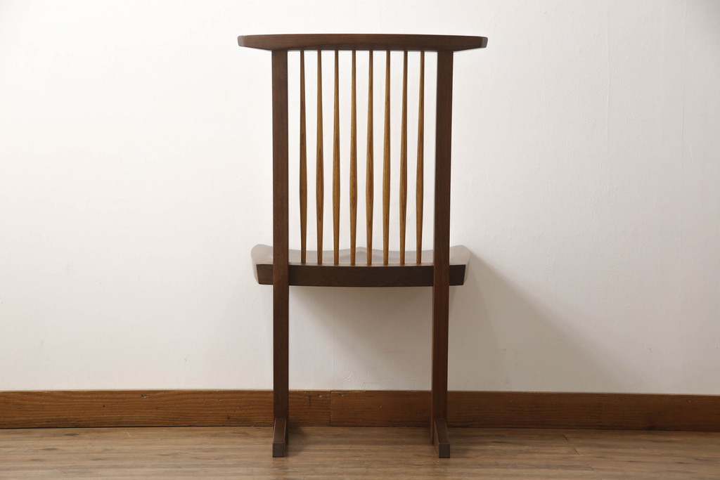 中古　ジョージナカシマ　桜製作所　コノイドチェア(CONOID CHAIR)　CN101　スタイリッシュな佇まいのサイドチェア(ジョージ・ナカシマ、板座チェア、ダイニングチェア、椅子、イス)(R-068180)