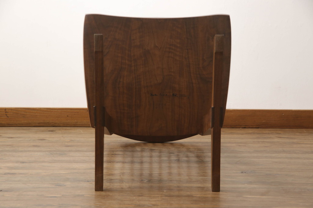 中古　ジョージナカシマ　桜製作所　コノイドチェア(CONOID CHAIR)　CN101　スタイリッシュな佇まいのサイドチェア(ジョージ・ナカシマ、板座チェア、ダイニングチェア、椅子、イス)(R-068181)