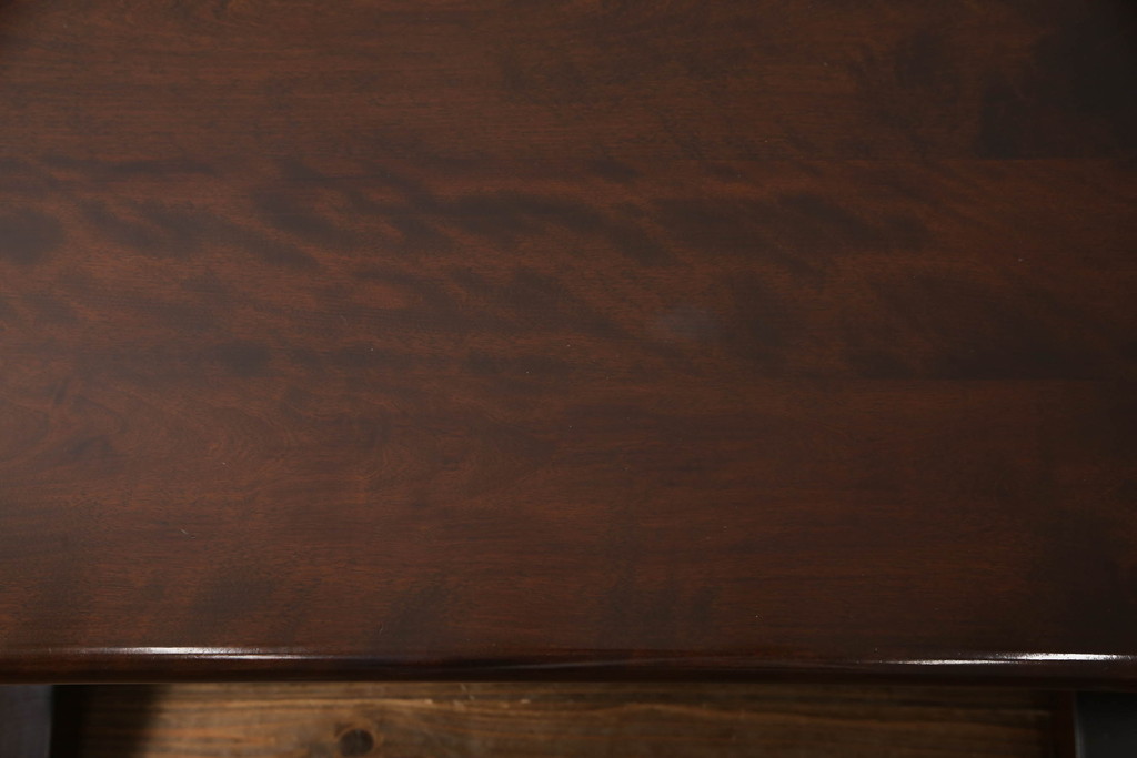 中古　美品　松本民芸家具　クラシカルな脚がおしゃれなT型食卓(ダイニングテーブル、作業台、4人掛け、6人掛け)(定価約33万円)(R-069770)