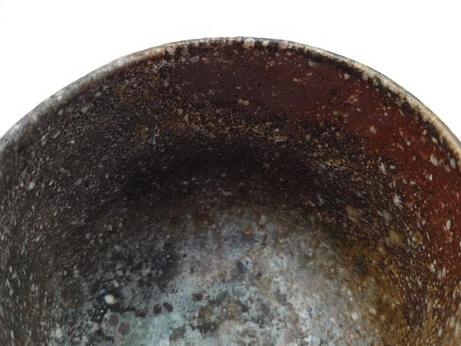 四代 谷清右衛門　信楽焼　約11cm　3.4寸　時間と共に深まる風合いが魅力の茶碗(抹茶碗、茶器、茶陶、裏印、和食器、共箱付、三寸四分)(R-084373)