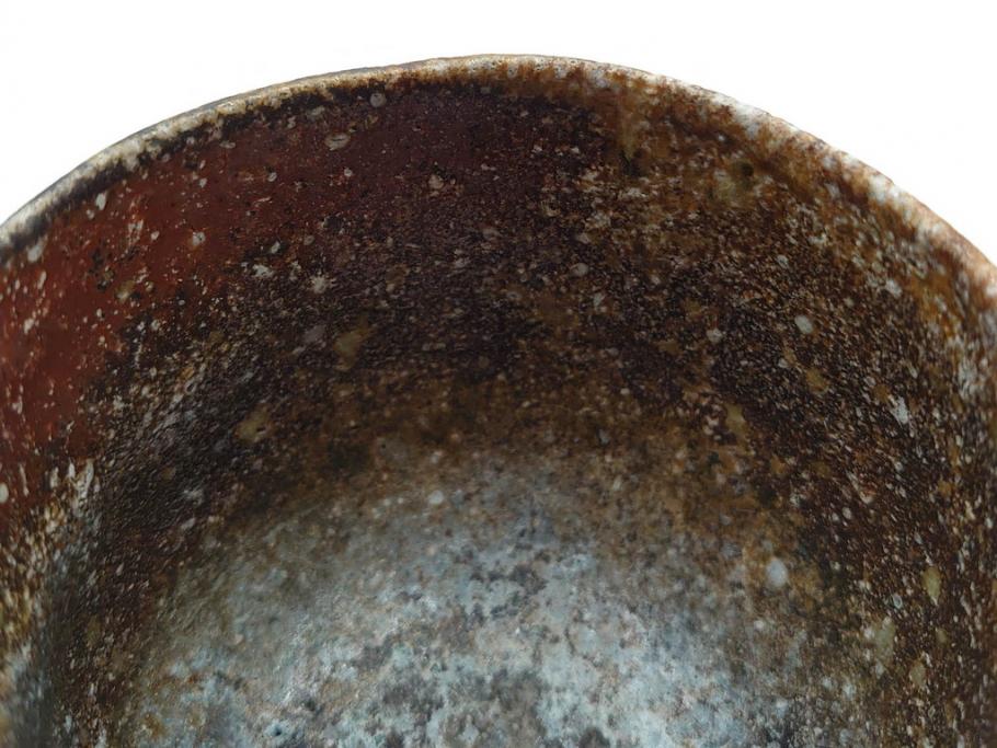 四代 谷清右衛門　信楽焼　約11cm　3.4寸　時間と共に深まる風合いが魅力の茶碗(抹茶碗、茶器、茶陶、裏印、和食器、共箱付、三寸四分)(R-084373)