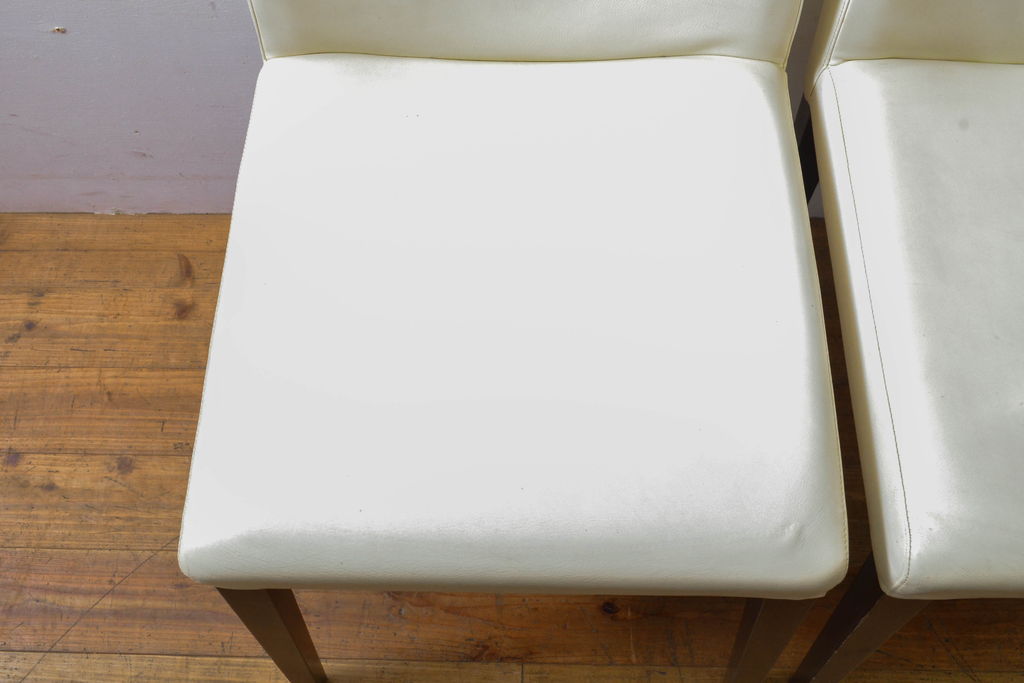 中古　美品　イタリア家具　Poltrona Frau(ポルトローナフラウ)　SEDIA LIZ(セディアリッツ)　スタイリッシュな空間を演出するダイニングチェア2脚セット(椅子、イス、チェア)(定価2脚で約29万円)(R-061528)