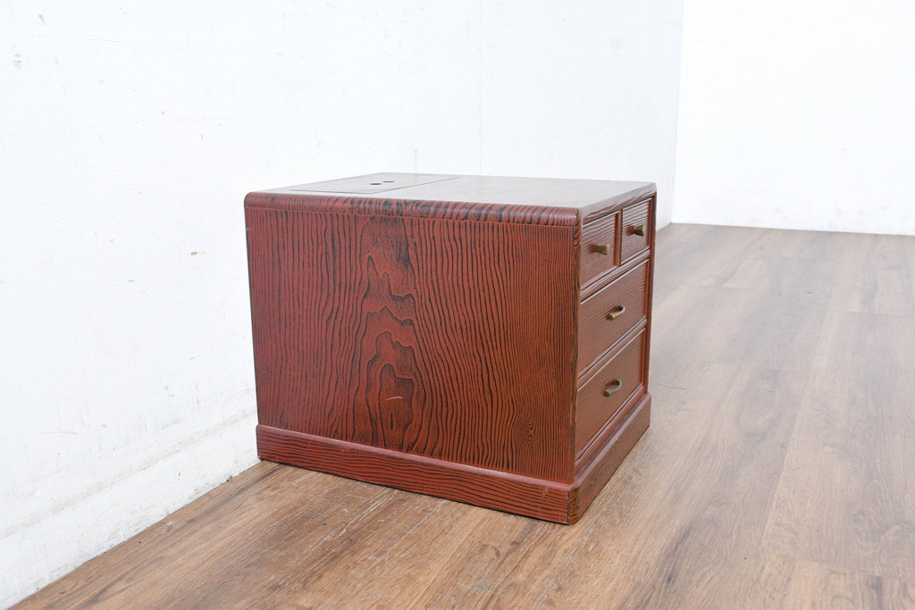 中古　美品　高級品!!　高島屋デパート取り扱い　伝統技法　「杢目出し漆塗り」(根来漆塗り)　内部桐材　細部まで職人のこだわりを感じる上ブタ付きの小引き出し(卓上収納、小物収納)(R-084454)