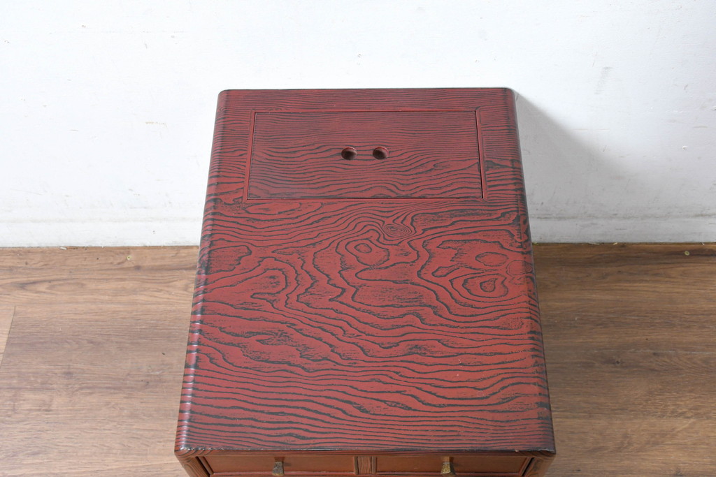 中古　美品　高級品!!　高島屋デパート取り扱い　伝統技法　「杢目出し漆塗り」(根来漆塗り)　内部桐材　細部まで職人のこだわりを感じる上ブタ付きの小引き出し(卓上収納、小物収納)(R-084454)