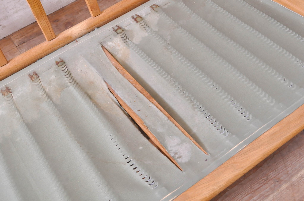 北欧家具　デンマークビンテージ　Hans J Wegner(ハンス・J・ウェグナー)　GETAMA(ゲタマ)　GE240　洗練された佇まいが目を引く3人掛けソファ(3P、三人掛け、アームソファ、トリプルソファ、3シーター、北欧、ヴィンテージ)(R-068268)