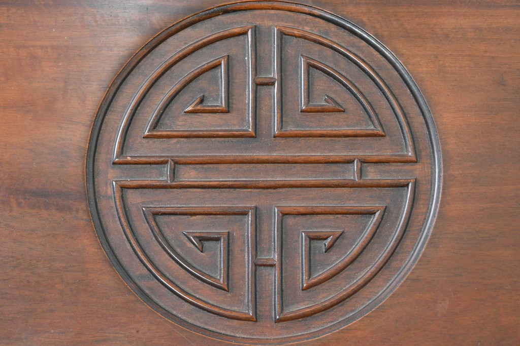 中国ビンテージ　花梨(カリン)材　唐木　寿字文(じゅじもん)入り　縁起の良い彫刻装飾が施されたライティングビューロー(簿記机、ワークデスク、在宅用、在宅ワーク用、サイドチェスト、引き出し、ヴィンテージ)(R-084409)