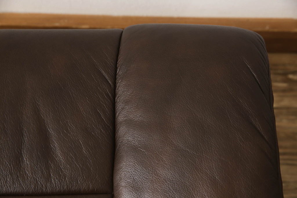 中古　美品　EKORNES(エコーネス)　本革　オットマン付き　ストレスレス レノ クラシック(M)(アームチェア、リクライニングチェア、椅子、一人掛けソファ、1Pソファ)(定価約37万9千円)(R-061288)