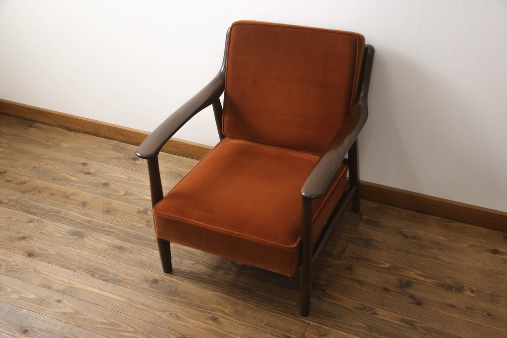 中古 美品 松本民芸家具 #300型曲肘布張イス レトロな雰囲気を 中古 美品 松本民芸家具 #300型曲肘布張イス レトロな雰囲気を
