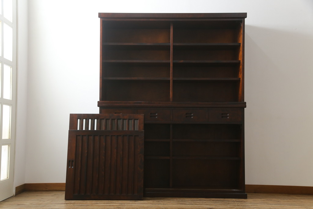 中古　民芸家具　和光　北樹　水屋150K　カバ材　落ち着いた木の色味がシックな雰囲気を醸し出す水屋箪笥(食器棚、戸棚、収納棚、キャビネット)(R-075340)
