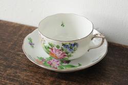 【骨董買取】ハンガリー　HEREND(ヘレンド)　チューリップの花束　カップ&ソーサー(西洋陶磁器)を買取りました。