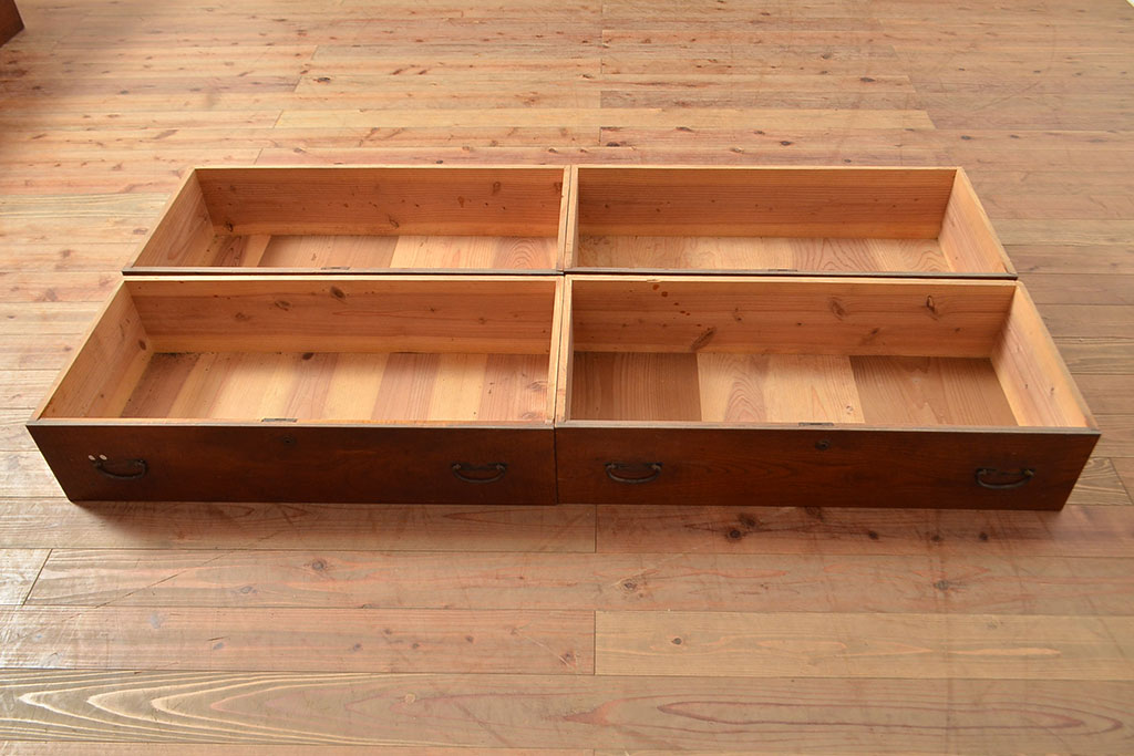 アンティーク家具　大型サイズの木製チェスト(タンス、サイドボード)(R-036889)