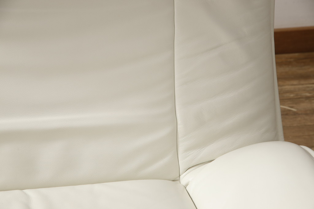 中古　美品　Cassina(カッシーナ)　VERANDA(ヴェランダ) ホワイトレザーの1Pソファ(一人掛け)(定価約80万円)(R-053462)