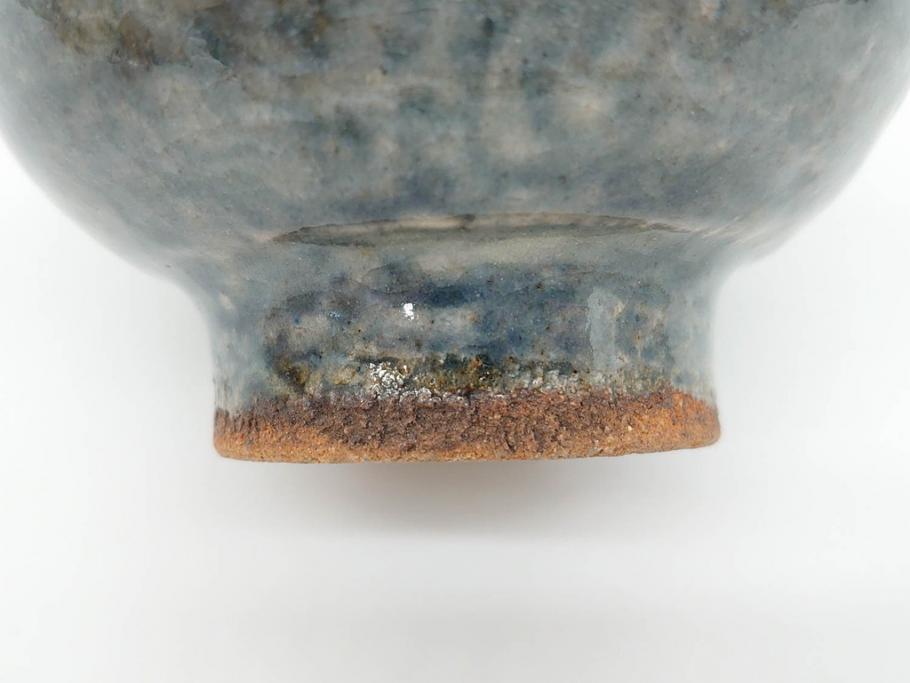 武内晴二郎　約13cm　4.1寸　上品な和の雰囲気溢れる抜絵呉須茶碗(抹茶碗、茶道具、茶器、和食器、四寸一分、共箱付き)(R-070781)