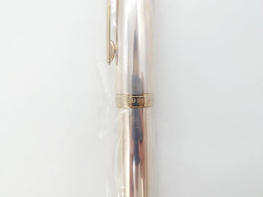 未使用品　セーラー　SAILOR JAPAN FOUNDED 1911　SILVER　シルバー　万年筆&カートリッジ・ケースセット(記念品、桐箱、筆記具、文具、銀製、箱付き)(R-070851)