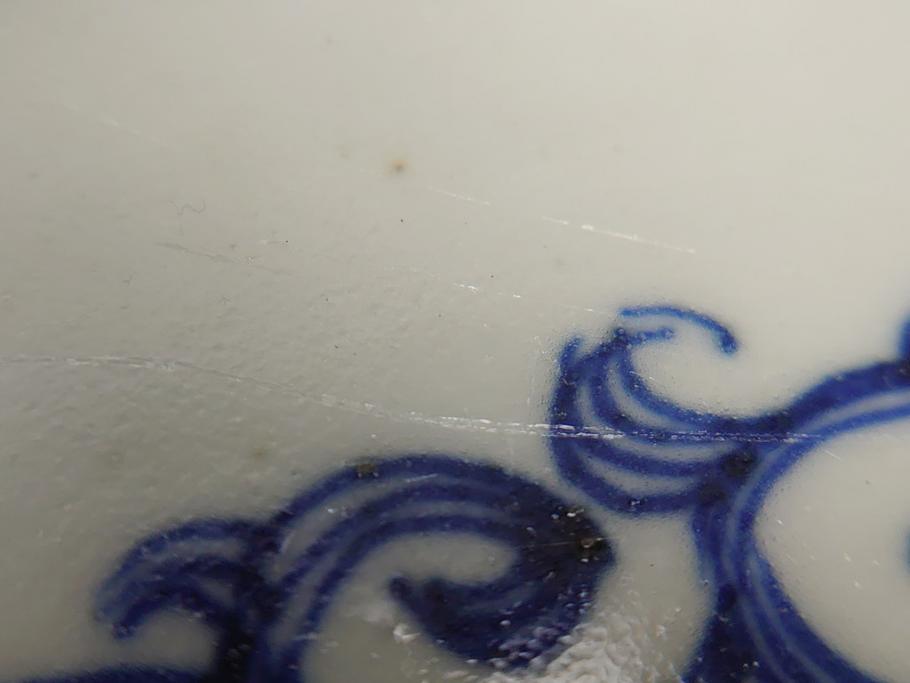 江戸期　成化年製　古伊万里　染付　線描　草花文　1尺1寸　約32.5cm　細かな絵付け技術に魅了される深鉢(一尺一寸、深皿、変形皿、和食器、和皿)(R-062386)