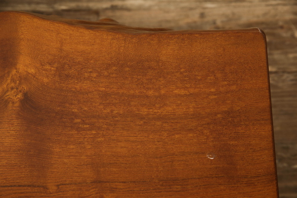 中古　特大　バーズアイ　こぶ付き　重厚感漂うタモ材い枚板の座卓(ローテーブル、センターテーブル)(R-058026)