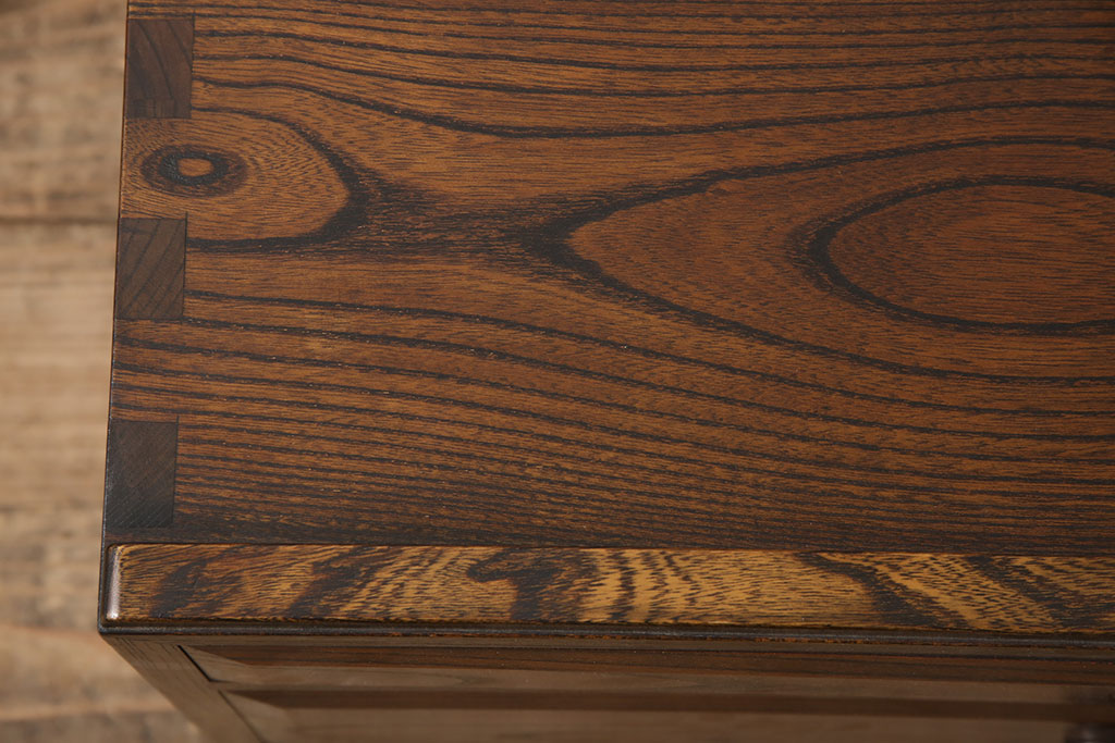 中古　美品　民芸家具　総ケヤキ材　シンプルなデザインで取り入れやすいサイドチェスト(松本民芸家具)(引き出し、センターテーブル、ローテーブル)(R-053652)