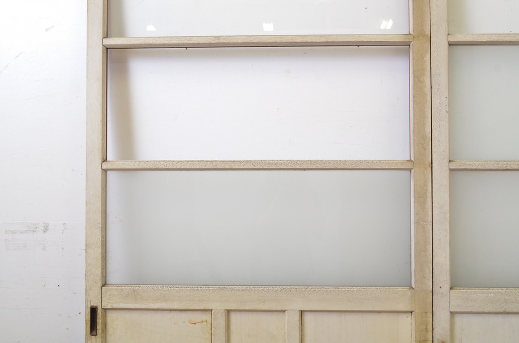 アンティーク建具　ペイント仕上げ限定　ペンキ　レトロな雰囲気漂うガラス戸2枚セット(引き戸)(R-063690)