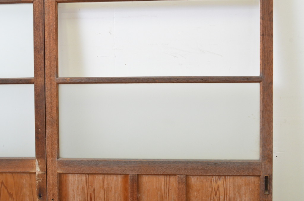 アンティーク建具　ペイント仕上げ限定　ペンキ　レトロな雰囲気漂うガラス戸2枚セット(引き戸)(R-063690)