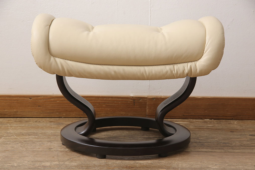 中古　超美品　EKORNES(エコーネス)　本革　ロイヤルシリーズ　オットマン付き　ストレスレスチェア(定価約46万円)(リクライニングチェア、アームチェア、椅子)(R-053070)