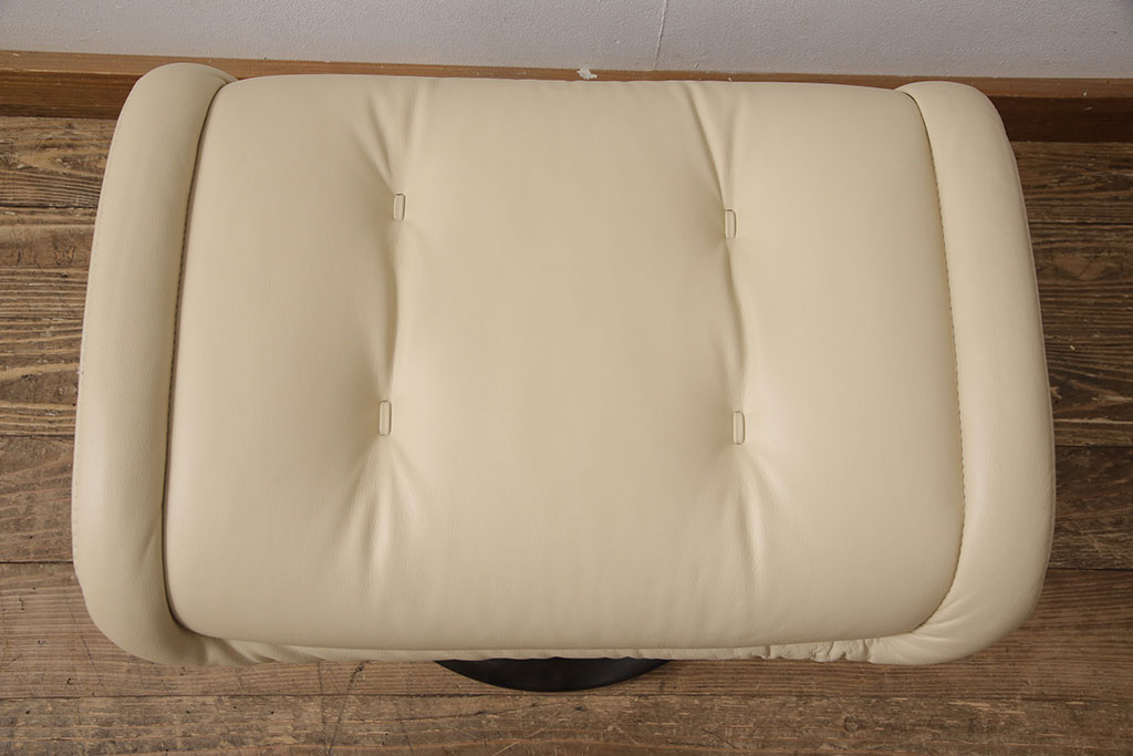 中古　超美品　EKORNES(エコーネス)　本革　ロイヤルシリーズ　オットマン付き　ストレスレスチェア(定価約46万円)(リクライニングチェア、アームチェア、椅子)(R-053070)