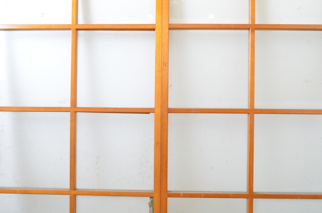アンティーク建具　昭和レトロな雰囲気漂うガラス戸2枚セット(引き戸)(R-063715)