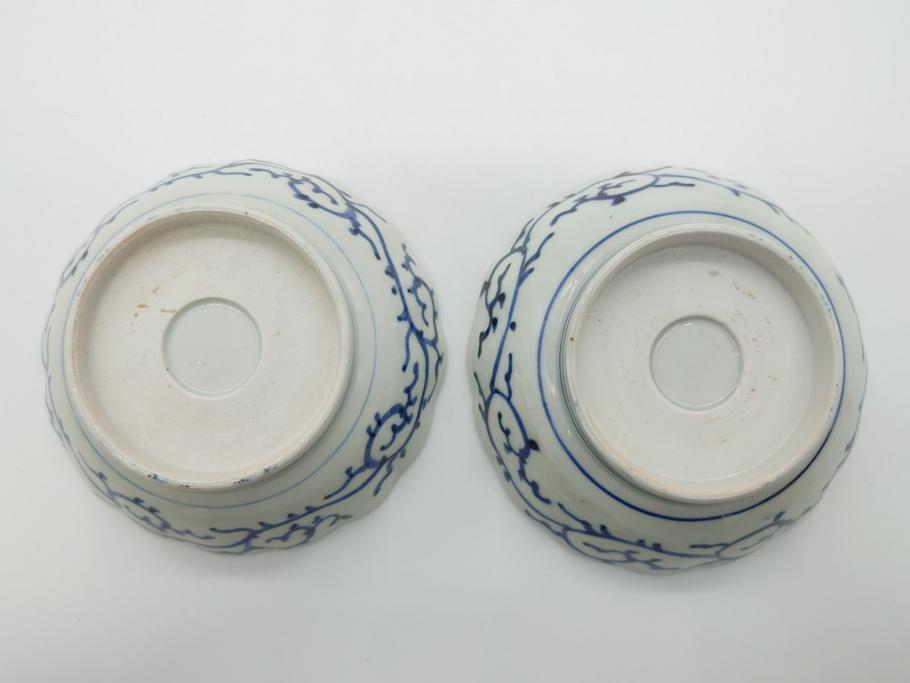 幕末期　伊万里焼　染付　線描き　花唐草文　5寸　約15cm　手描きの温かみが感じられる深皿2枚セット(中皿、変形皿、和食器、和皿、五寸)(R-062085)