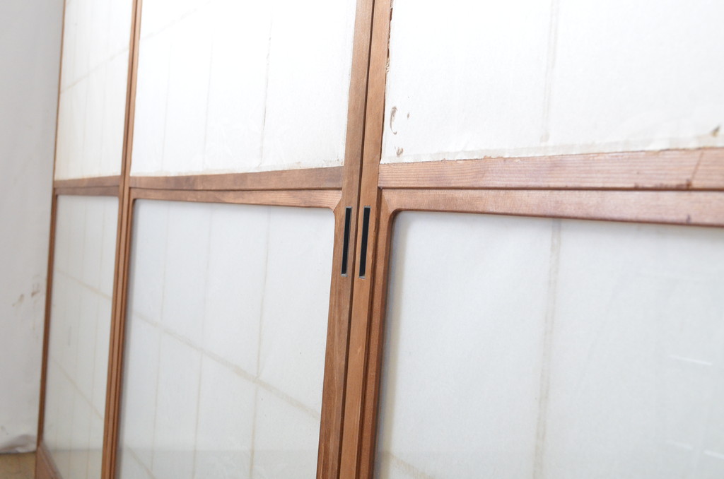 レトロ建具　昭和レトロ　落ち着いた和の空間づくりにおすすめな雪見障子戸4枚セット(建具、擦り上げ障子戸、擦上障子戸、引き戸)(R-063703)