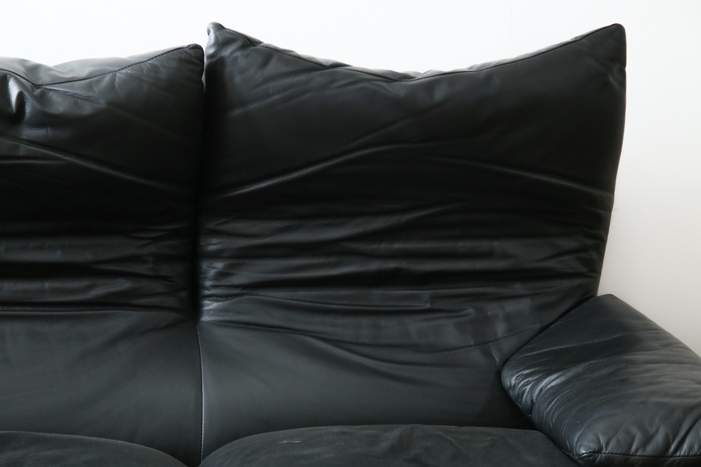 中古　美品　Cassina(カッシーナ)　MARALUNGA(マラルンガ)　高級感あふれる3人掛けソファ(3P、三人掛けソファ)(定価約200～240万円)(R-084359)