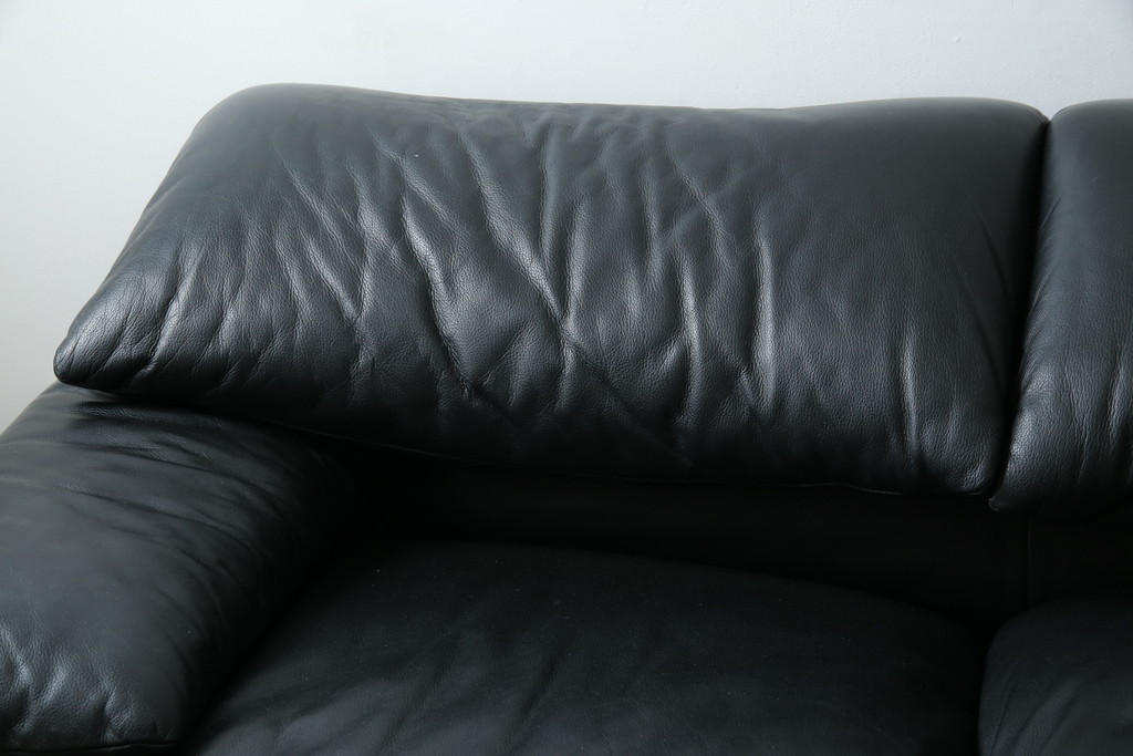 中古　美品　Cassina(カッシーナ)　MARALUNGA(マラルンガ)　高級感あふれる3人掛けソファ(3P、三人掛けソファ)(定価約200～240万円)(R-084359)