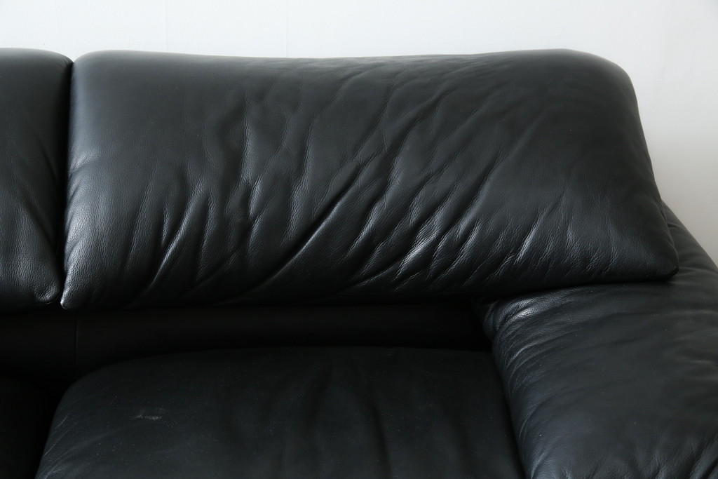 中古　美品　Cassina(カッシーナ)　MARALUNGA(マラルンガ)　高級感あふれる3人掛けソファ(3P、三人掛けソファ)(定価約200～240万円)(R-084359)