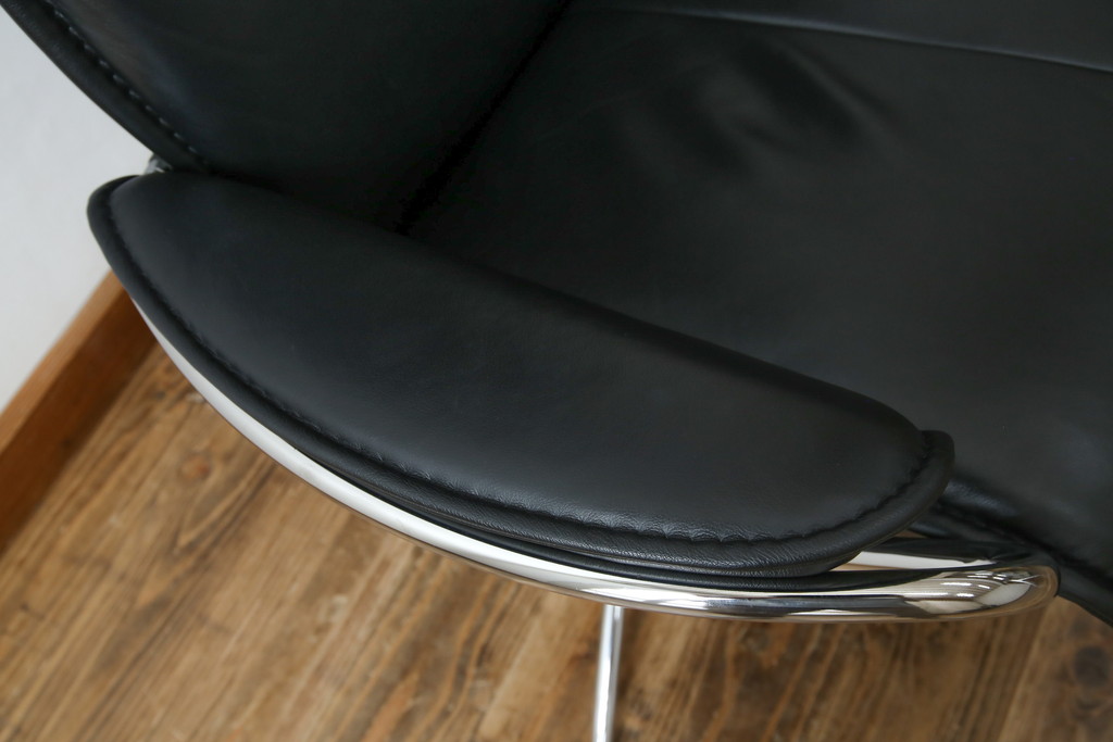 中古　美品　ノルウェー製　EKORNES(エコーネス)　City(シティ)　Mサイズ　オットマン付き!!スタイリッシュなデザインが魅力のストレスレスチェア(スターベース、1人掛けソファ、1Pソファ、アームチェア、リクライニングチェア、フットスツール、北欧、本革、レザーチェア)(定価約30万円)(R-066317)