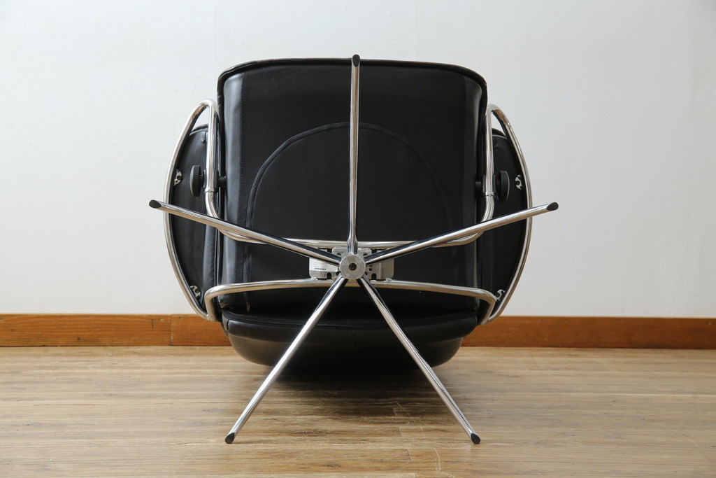 中古　美品　ノルウェー製　EKORNES(エコーネス)　City(シティ)　Mサイズ　オットマン付き!!スタイリッシュなデザインが魅力のストレスレスチェア(スターベース、1人掛けソファ、1Pソファ、アームチェア、リクライニングチェア、フットスツール、北欧、本革、レザーチェア)(定価約30万円)(R-066317)