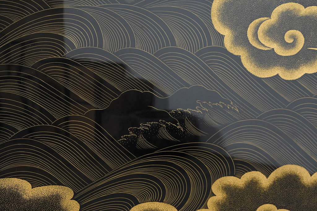 中古　超美品!!　輪島塗り　名工 川端光峰作　金蒔絵で羽の一本一本まで表現された美しい鶴に目を惹かれる折り畳み可能な大型の衝立(つい立て、衝い立て、パーティション、間仕切り)(定価約400万円)(R-084525)