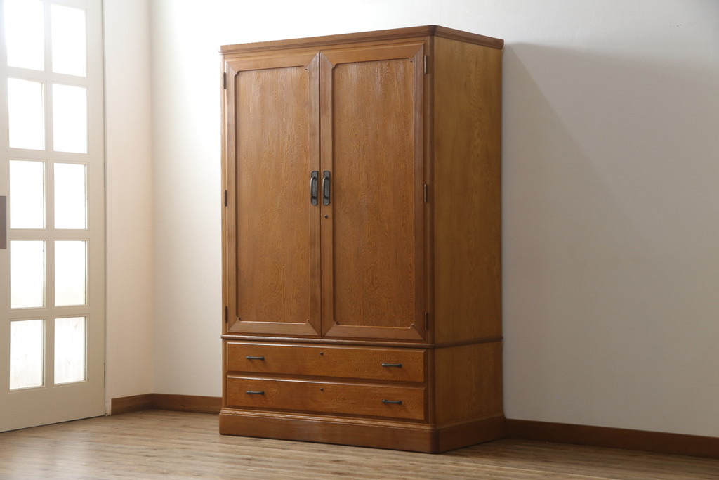 中古　屋久杉　密に詰まった杢目が美しいワードローブ(洋服タンス、収納棚、衣装箪笥)(定価約70万円)(R-055705)